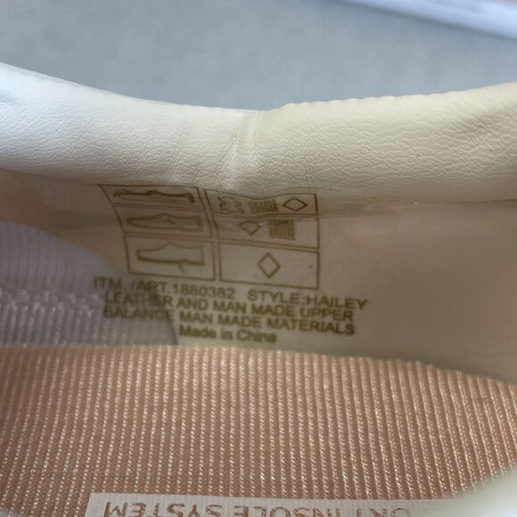 NEW Tretorn Women's Size 7 "Hailey" Sneakers Leather Upper & Memory Beige - Picture 4 of 7